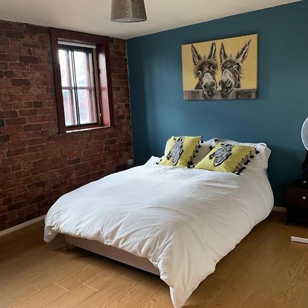 2 Bed Duplex Penthouse Apartment By Mathew Street Sleeps 6 Liverpool Eksteriør bilde